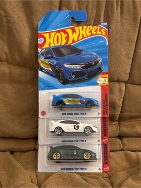 Mattel Hot Wheels 3-Pack - Blue, White & Green Civic Type R